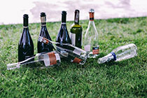 Leere Weinflaschen. Quelle: © Pixabay
